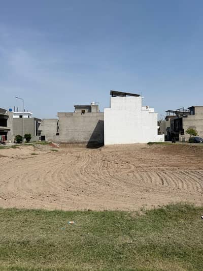 Buying A Prime Location Residential Plot In Park View City - Silver Block Lahore?