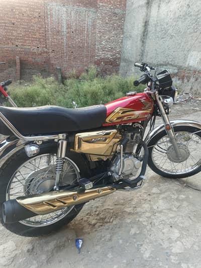Honda 125 Gold Edition
