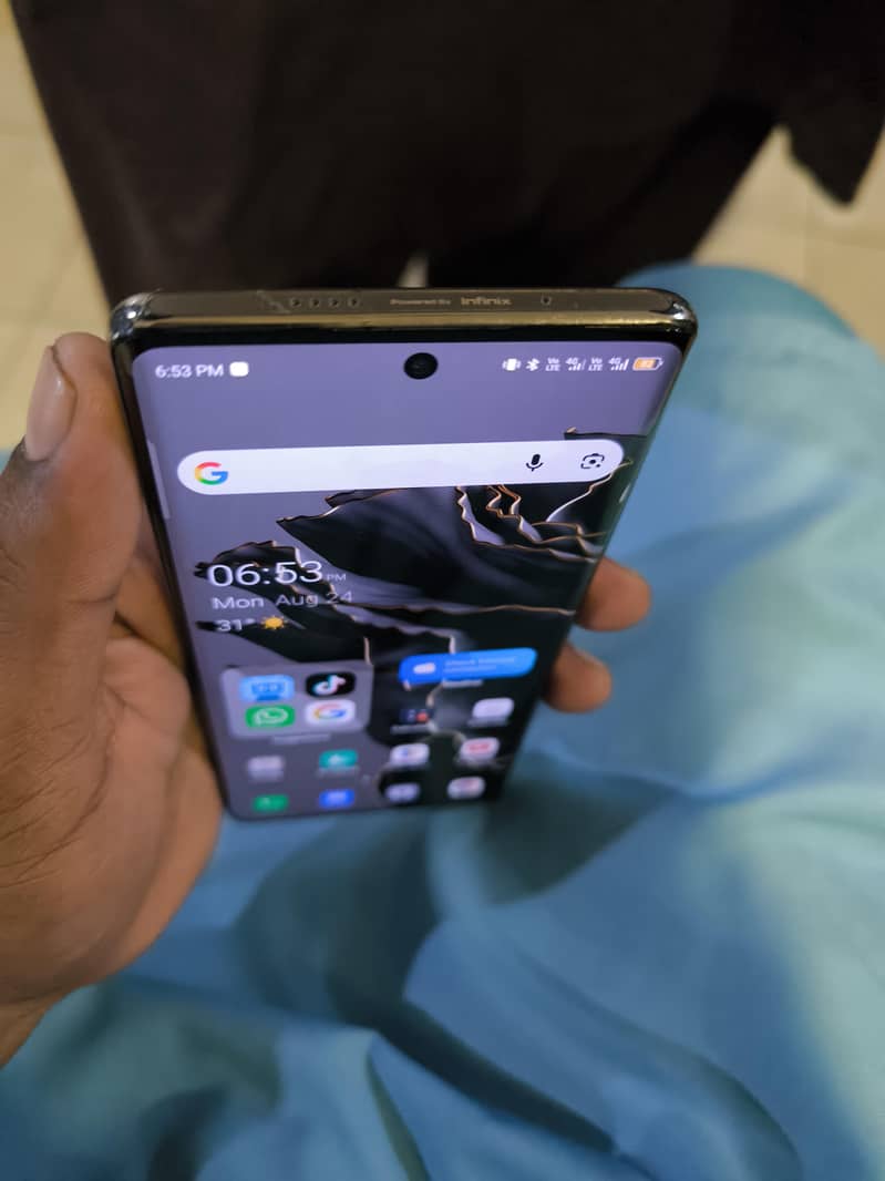 Infinix Zero 30 4
