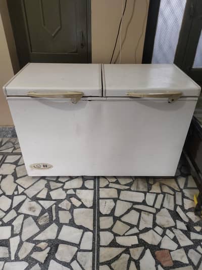 Dawlance Deep Freezer for Sale – Good Condition