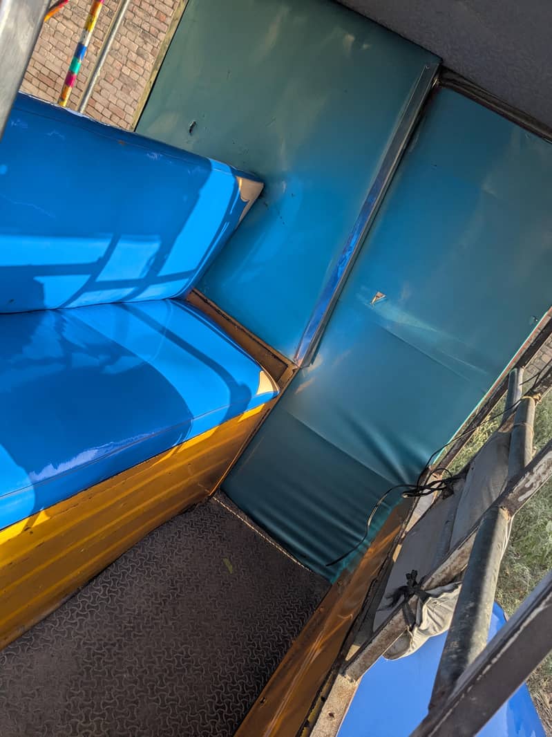 auto rickshaw 8