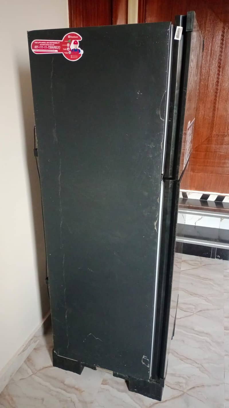 Refrigerator 4