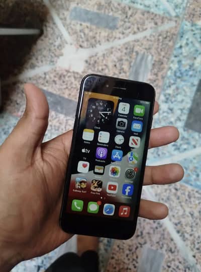 Apple iPhone 7