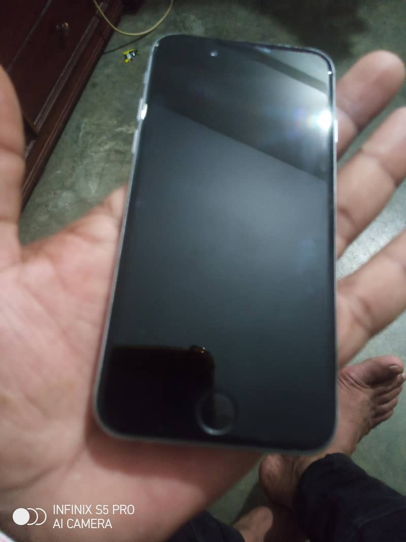 Apple iPhone 6 6