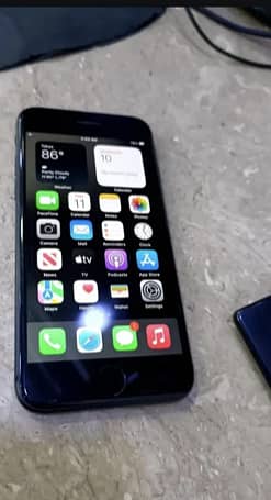 Apple iPhone 7