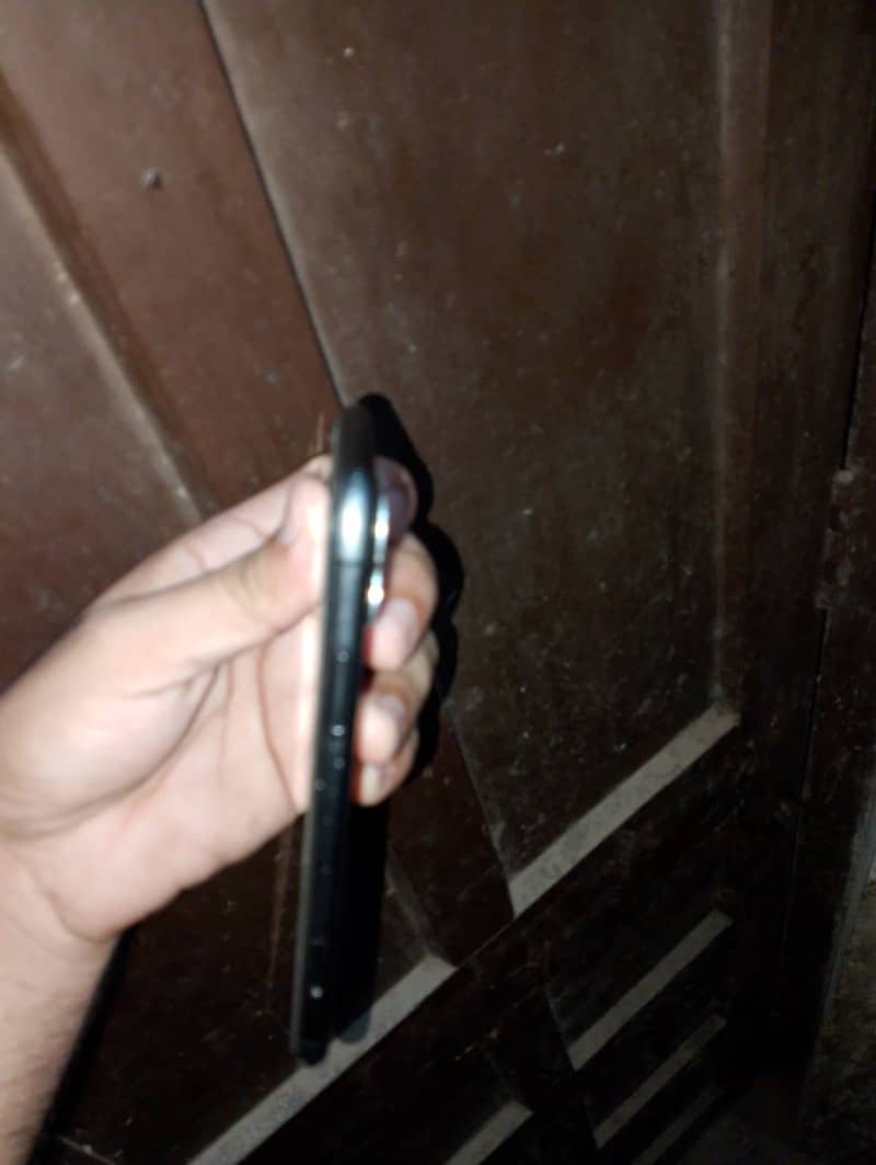 Apple iPhone 11 5