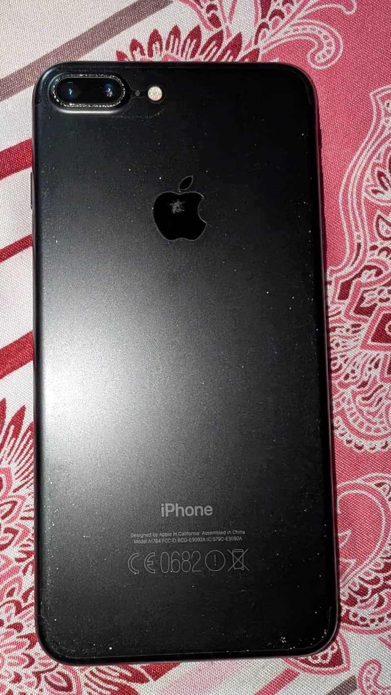 Apple iPhone 7 Plus 0