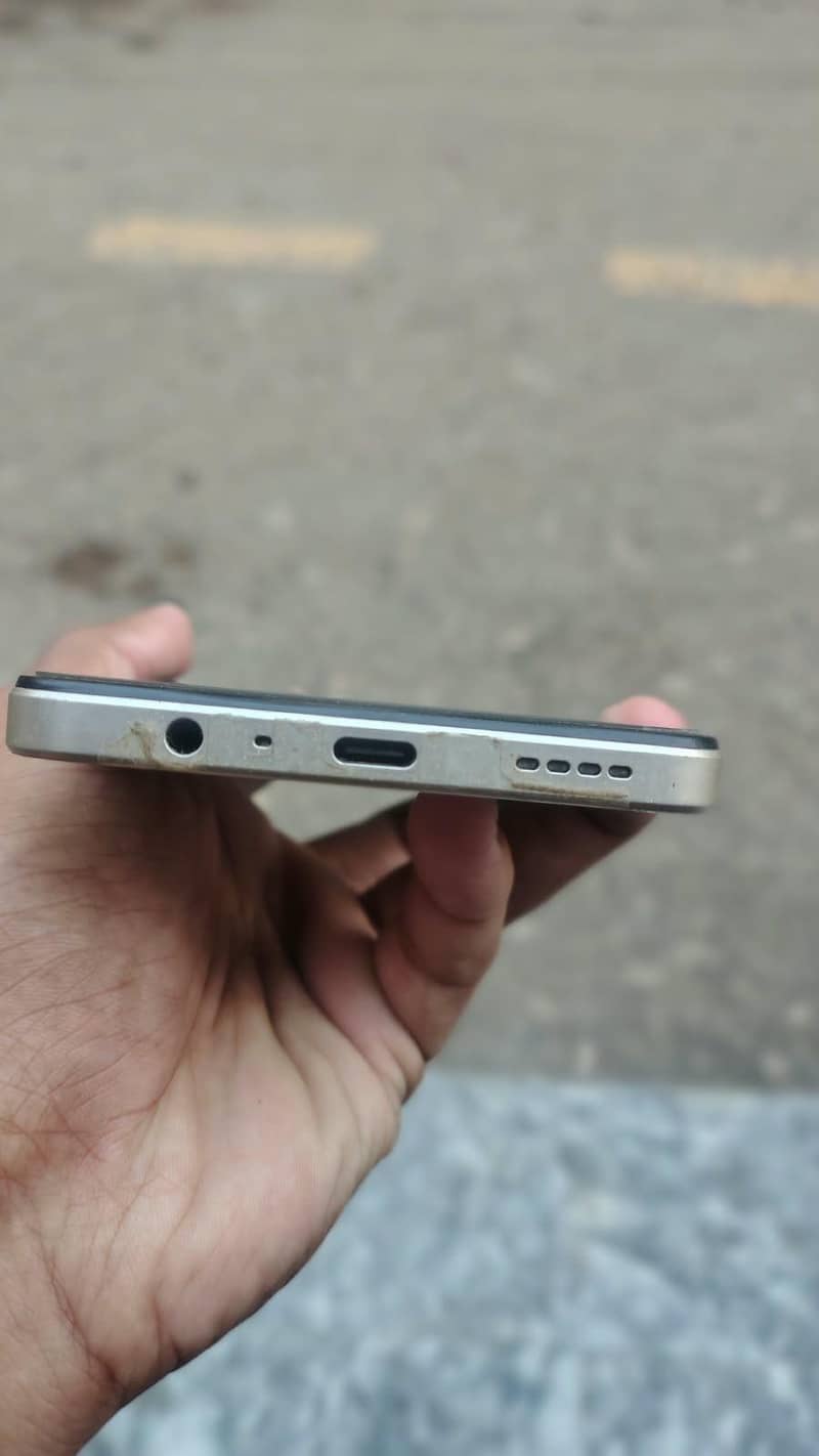 Realme Note70 4