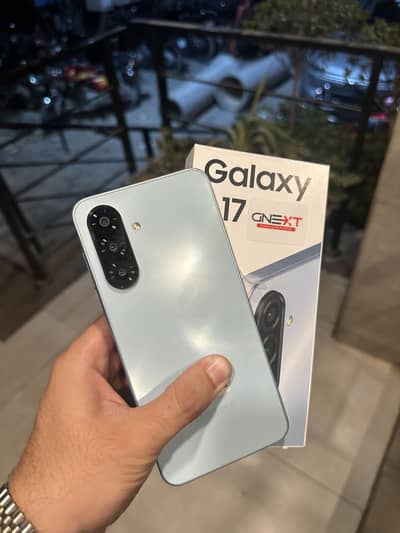 Samsung A17 256 gb Light blue 2 day use phone