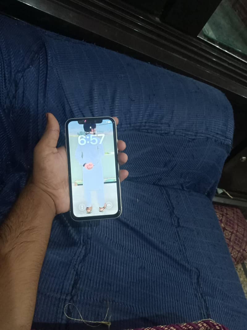 Apple iPhone 11 1