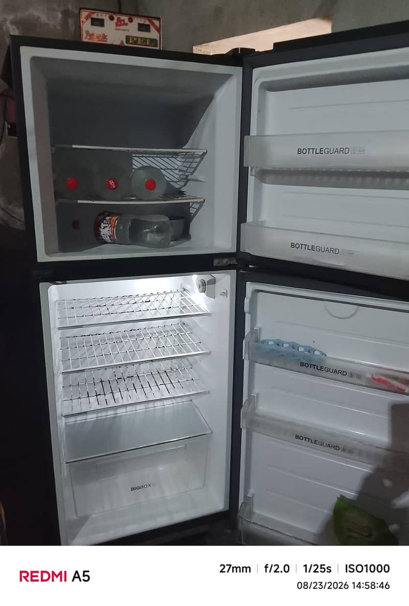 Refrigerator 1