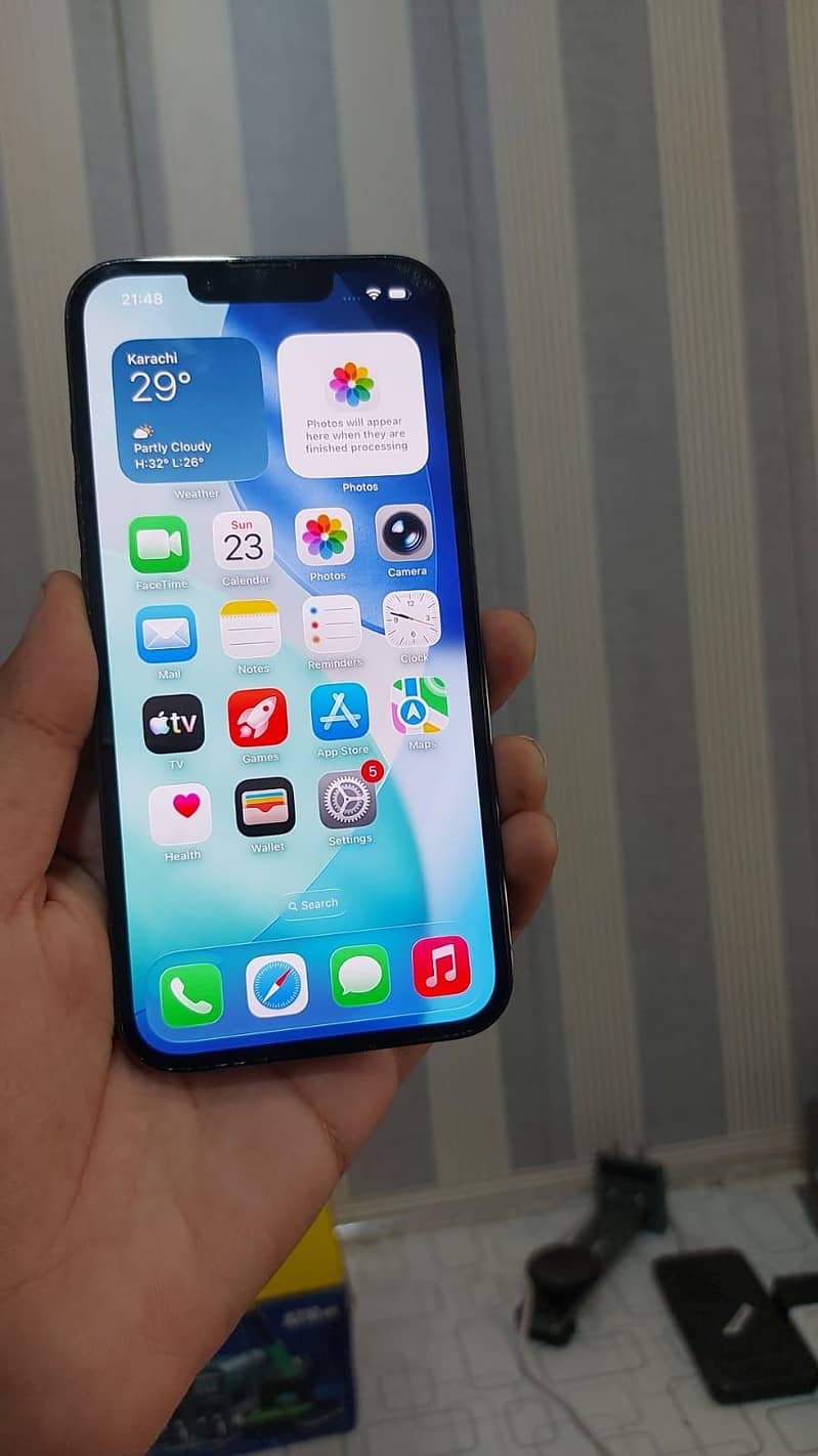 Apple iPhone 13 Pro 1
