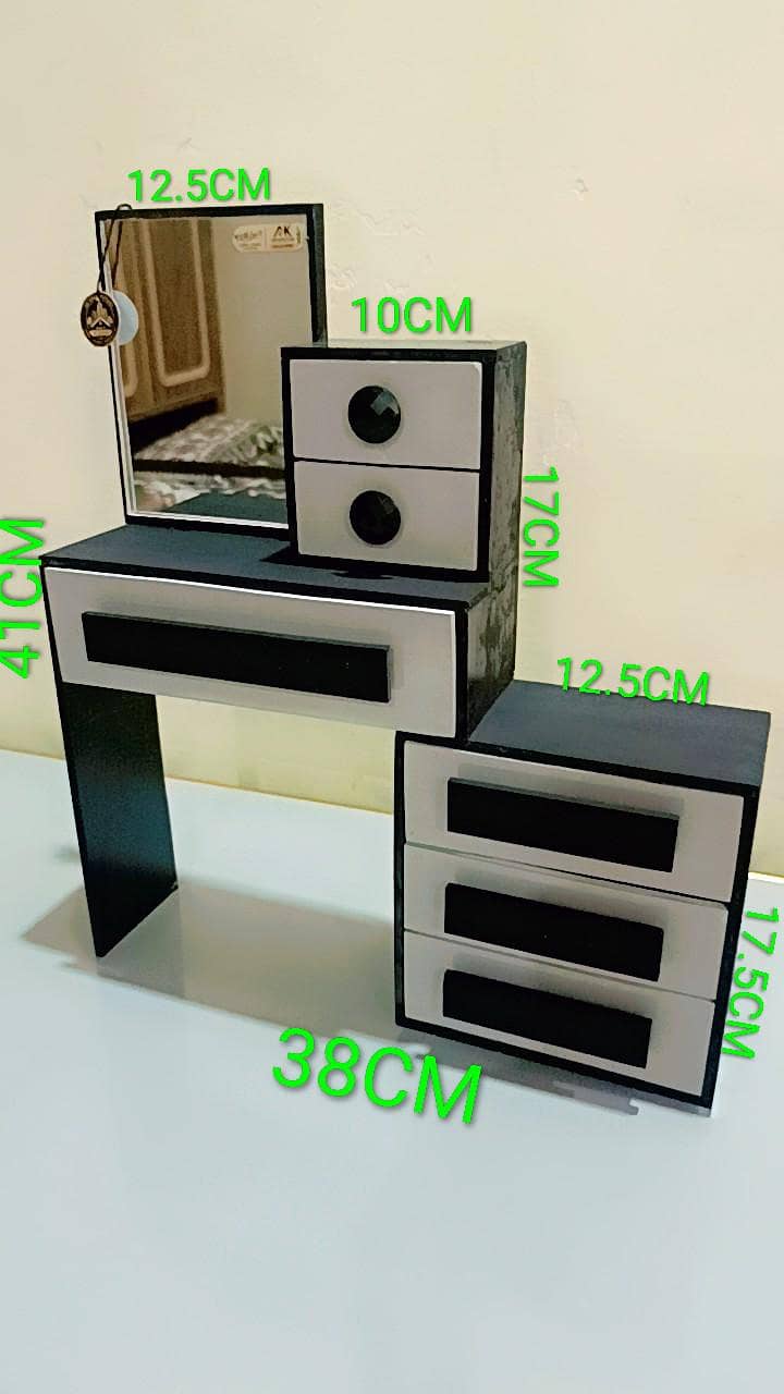 Mini Dressing Table 2