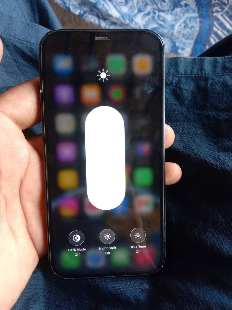 Apple iPhone 12 7