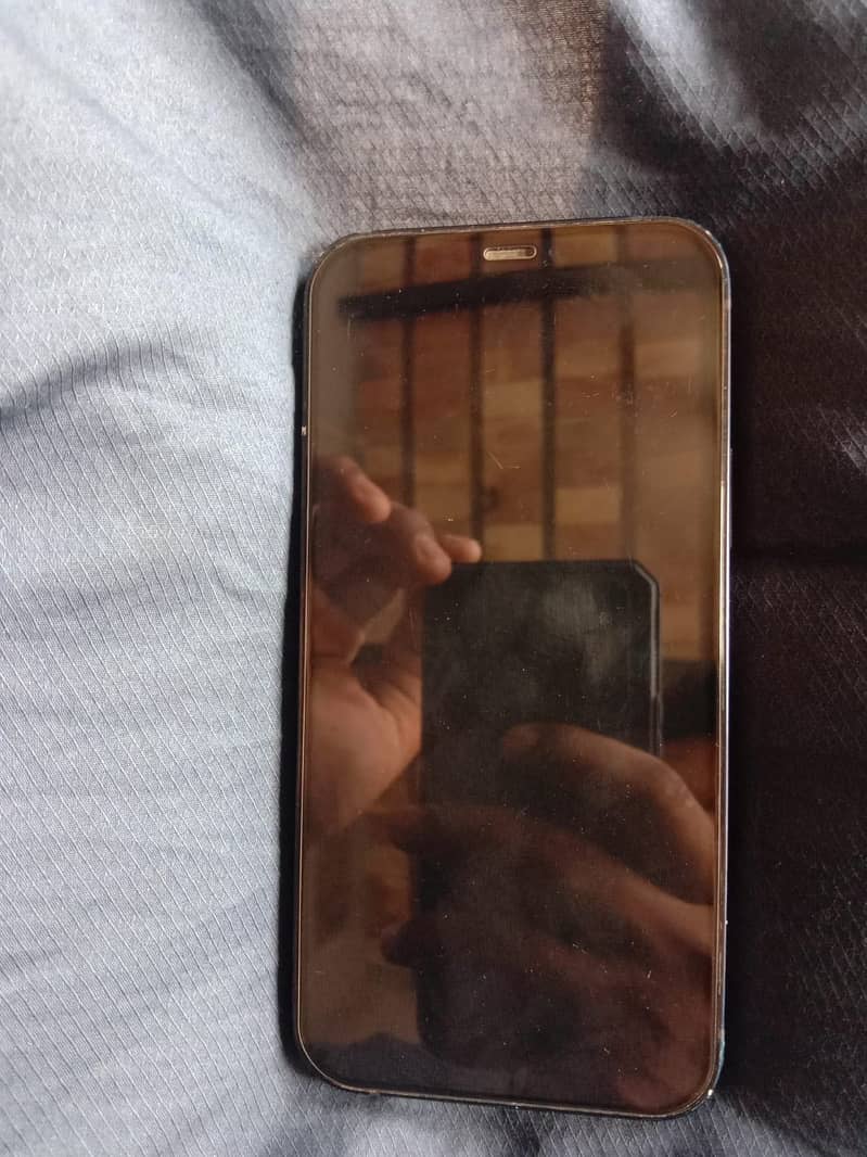 Apple iPhone 12 12