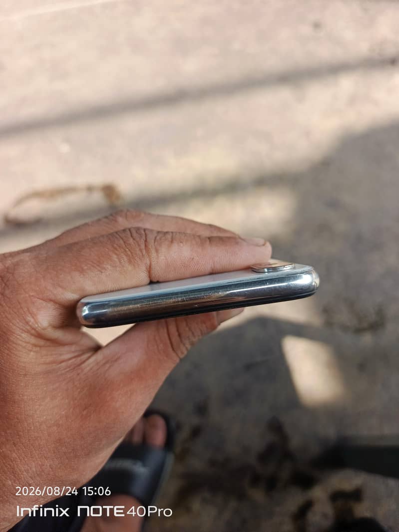 Apple iPhone X 7