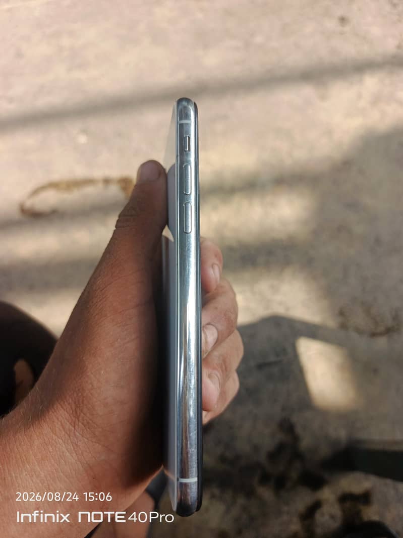 Apple iPhone X 8