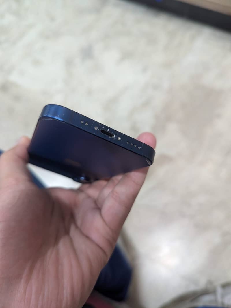 Apple iPhone 12 mini 2