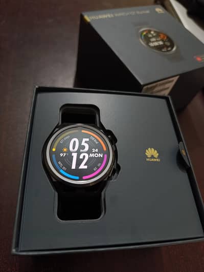 Selling my brand new Huawei Gt Runner (Gt 3)