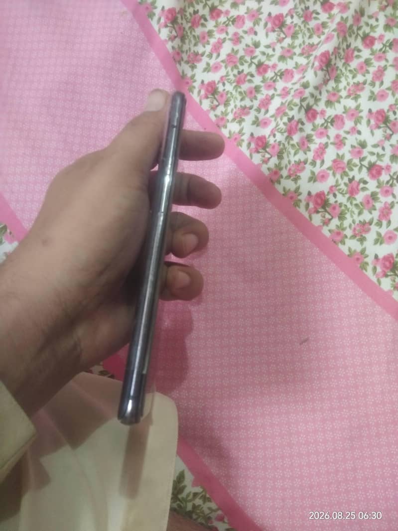 One Plus 7t 4