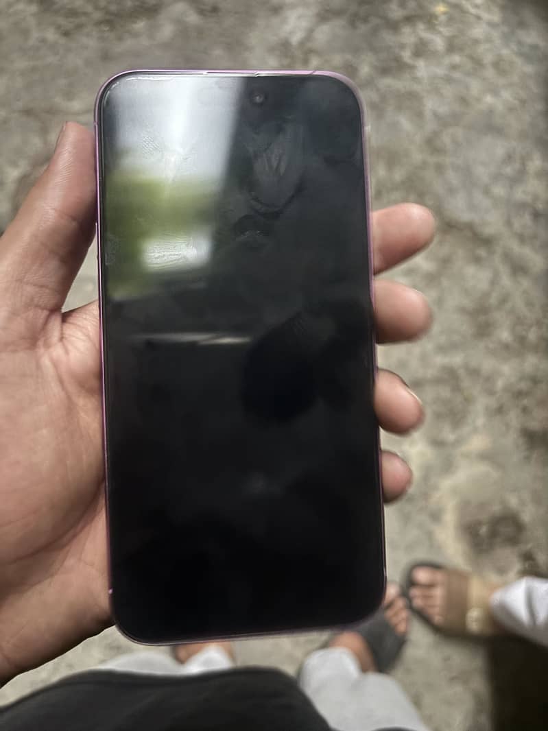 Apple iPhone 16 Plus 1