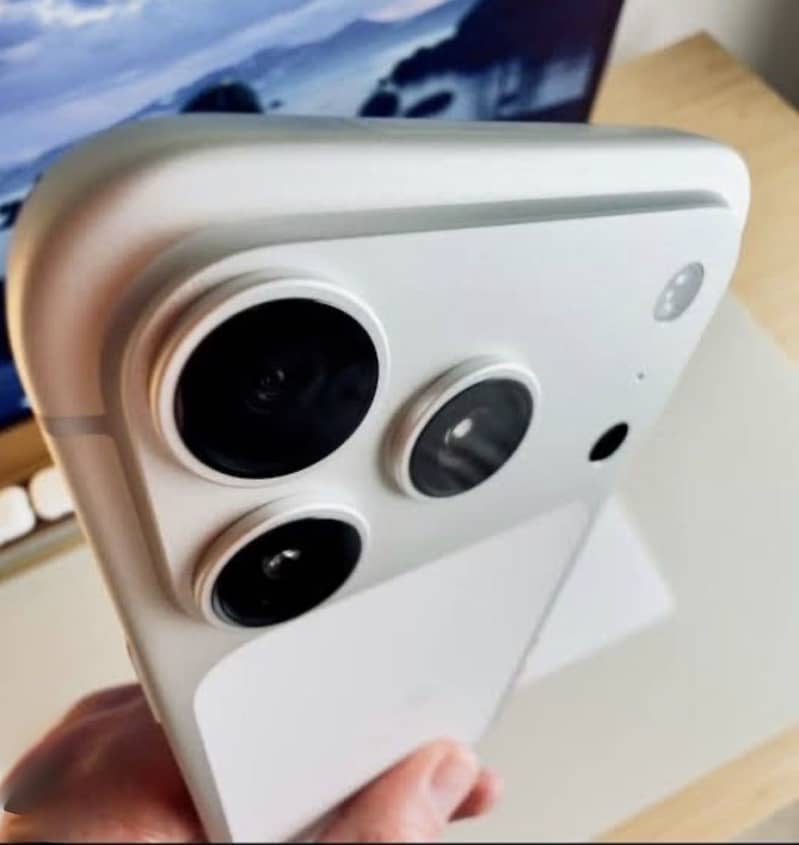 Apple iPhone 17 Pro 0