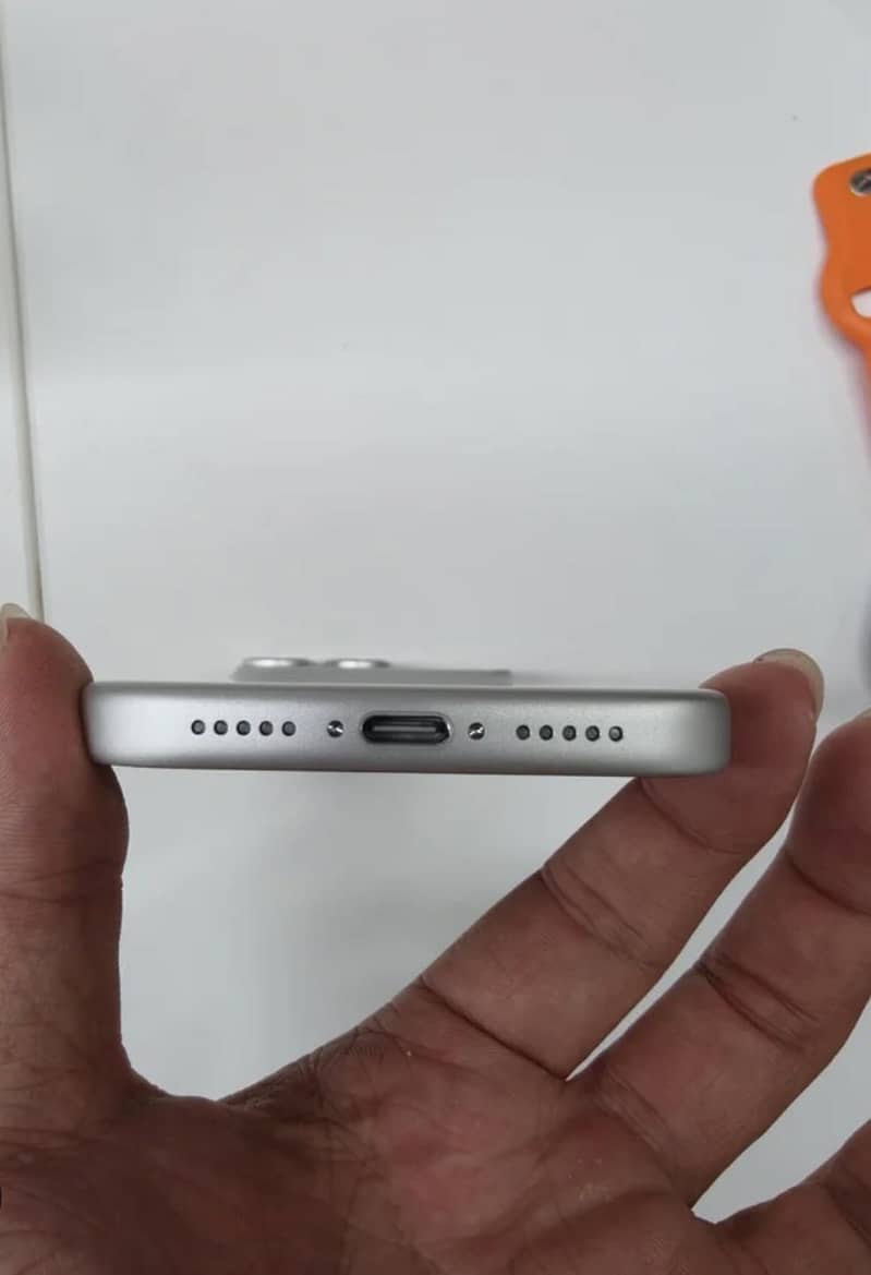 Apple iPhone 17 Pro 2
