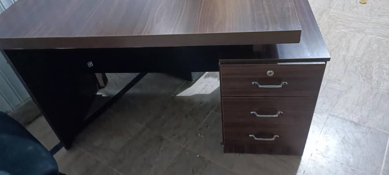 Office Executive Table 1