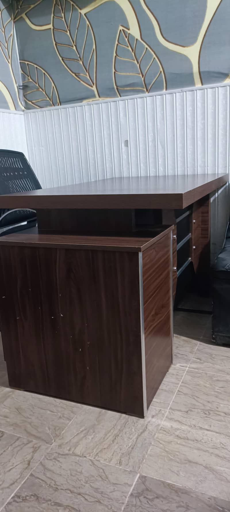 Office Executive Table 3
