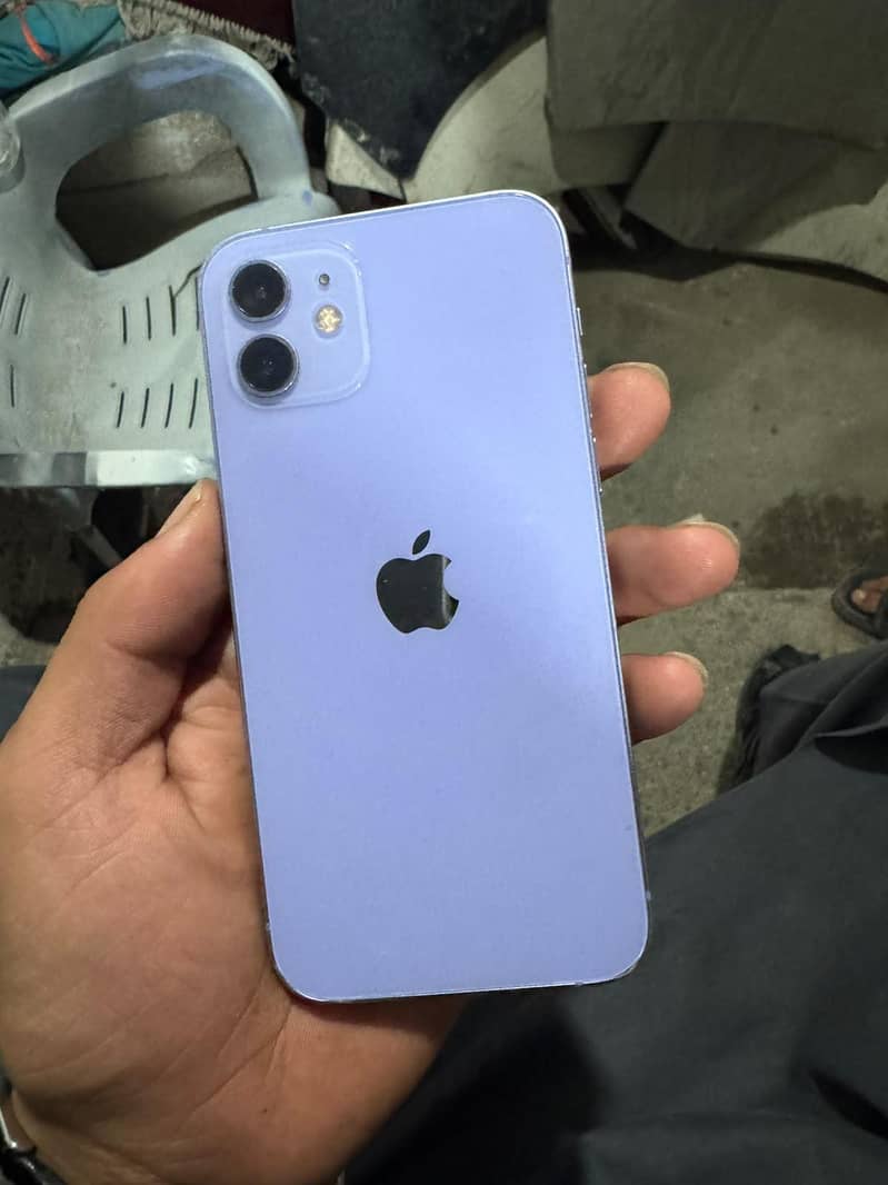 Apple iPhone 12 0