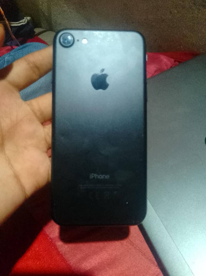 Apple iPhone 7 2