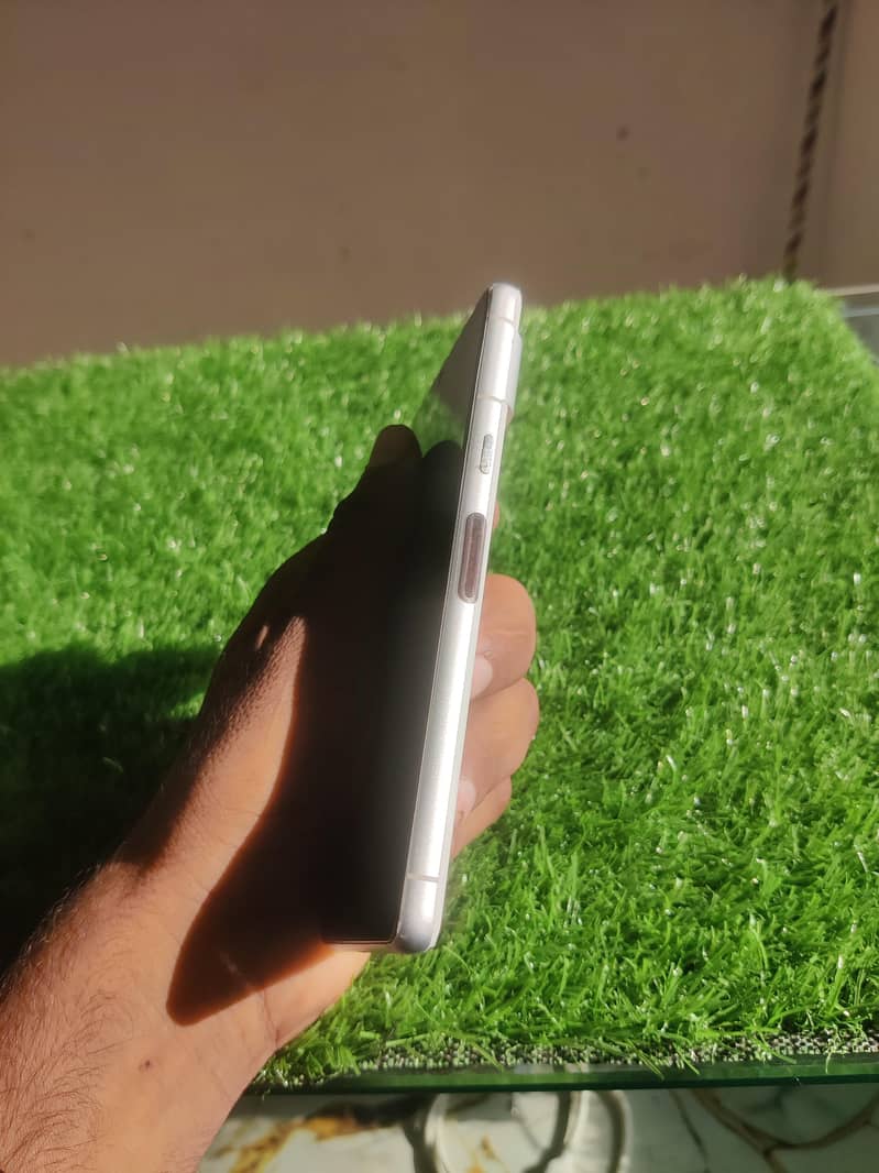 Google Pixel 7 3
