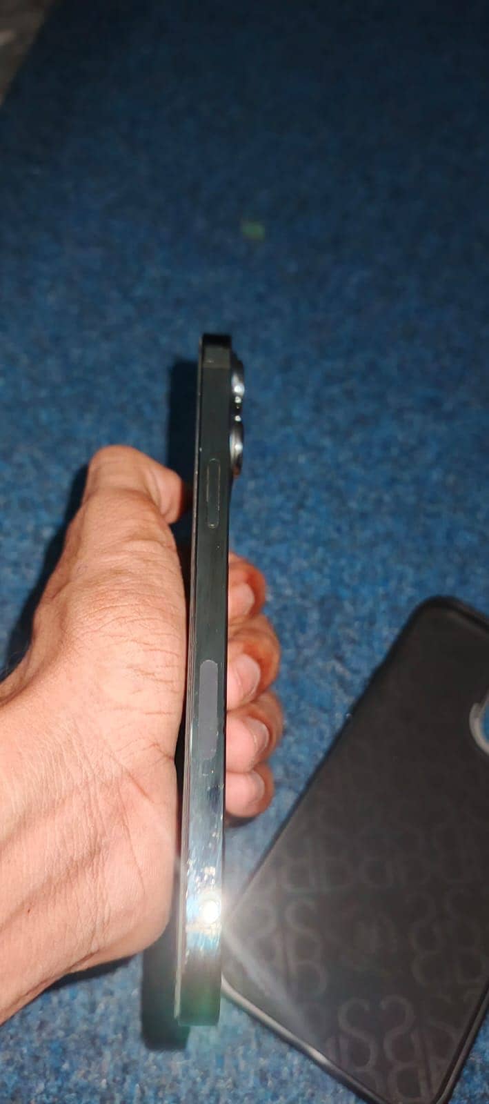 Apple iPhone 13 Pro Max 4