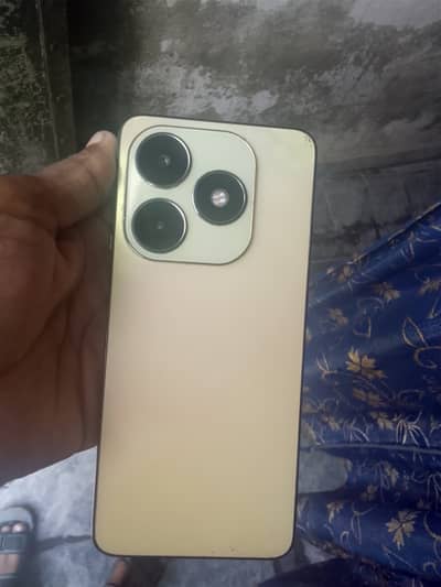 Tecno spark 20