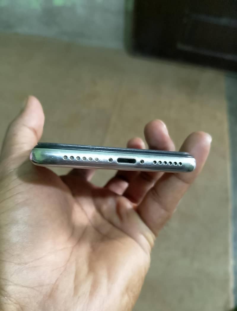 Apple iPhone X 2