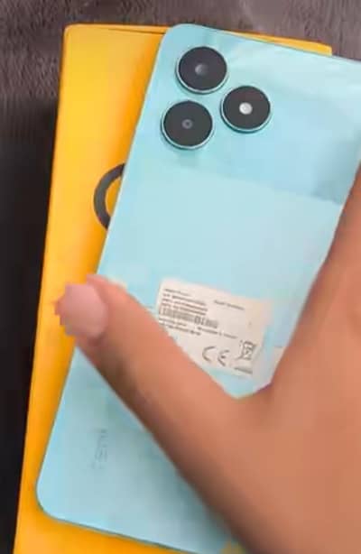 Realme C51 4+4 128 Full 10 by 10 condition with 33 wat super charger