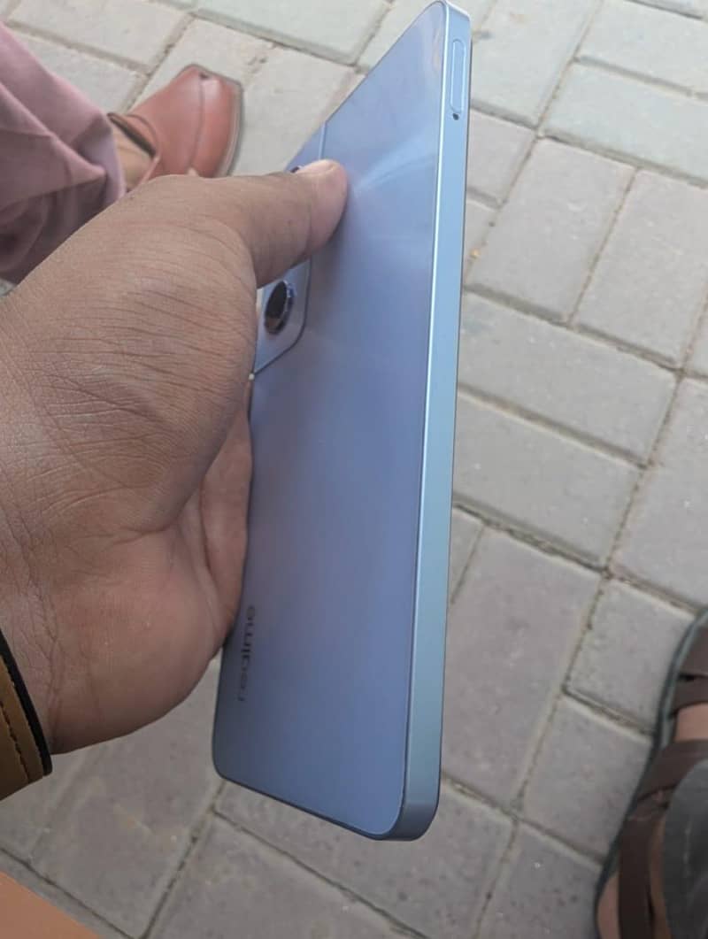 Realme C65 4