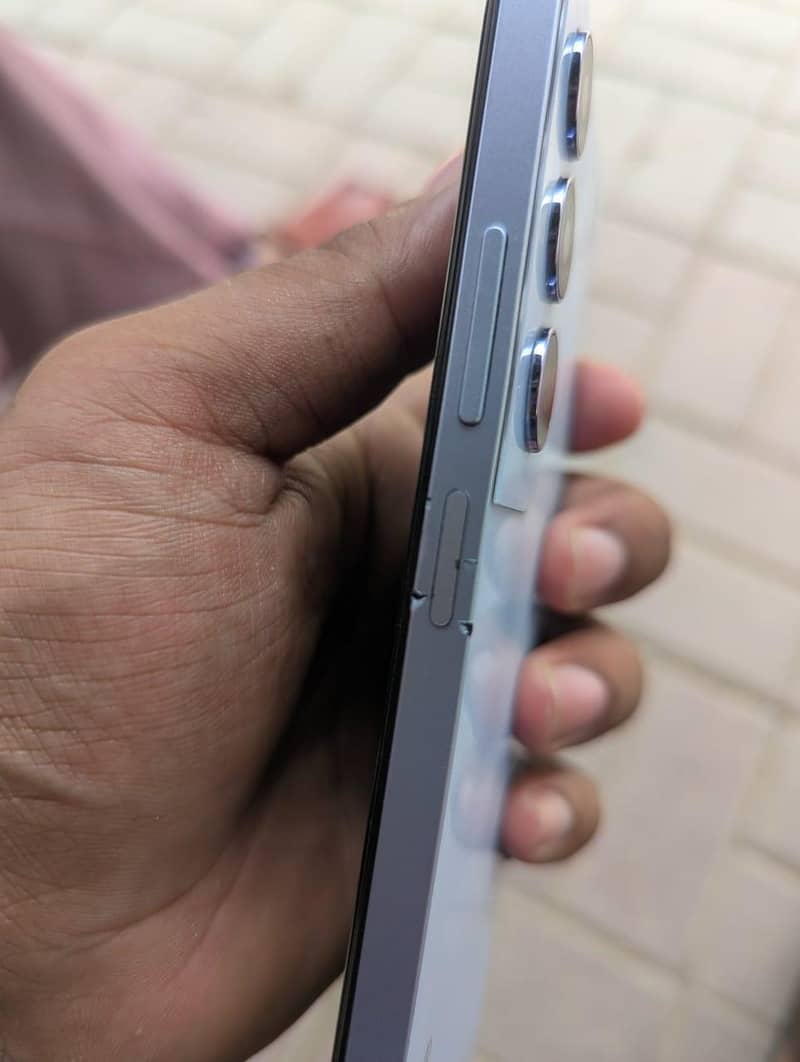 Realme C65 5
