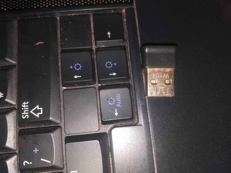 LAPTOP OLD MODEL 5