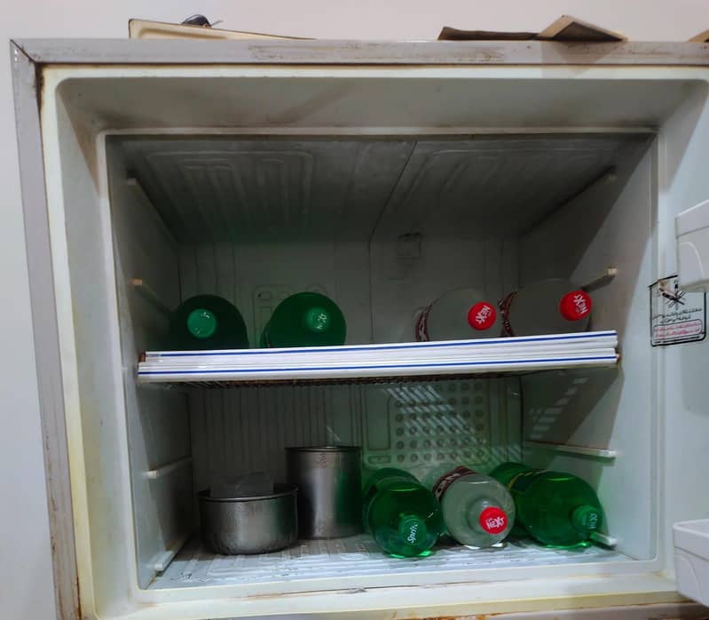 dawlance fridge 1