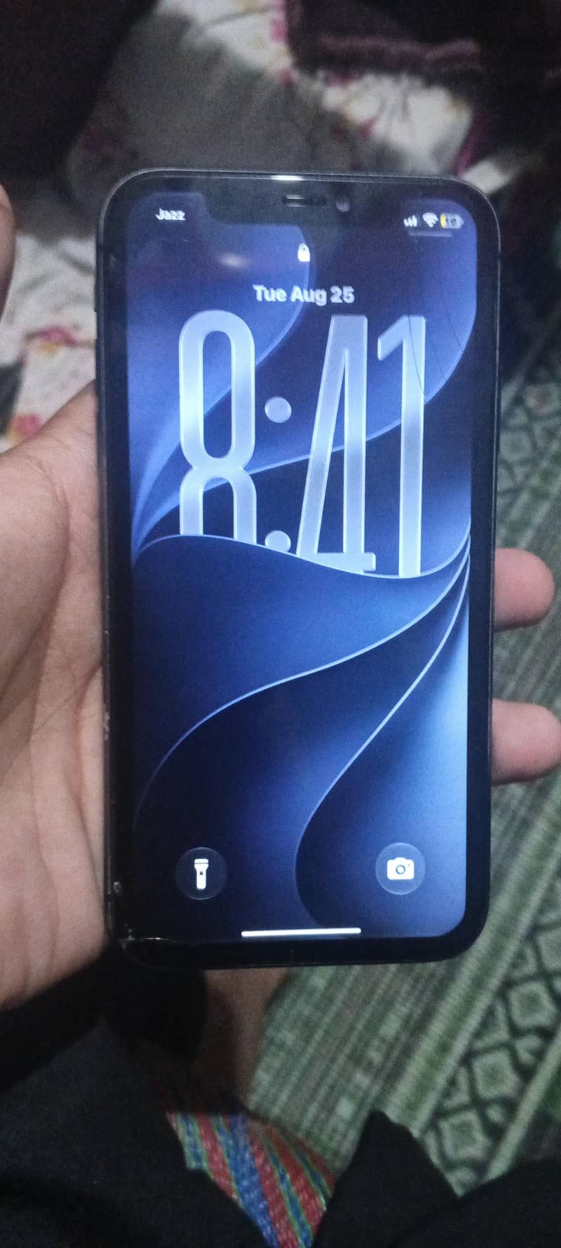 Apple iPhone 11 0