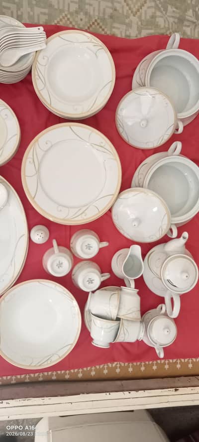 Dinner sets
