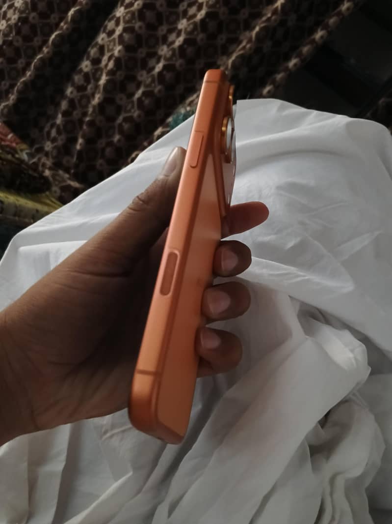 Apple iPhone 17 Pro Max 1
