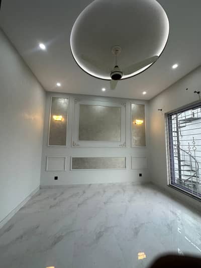 2 bed non furnished apartment