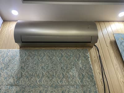 Gree 1.5 ton fairy wifi inverter