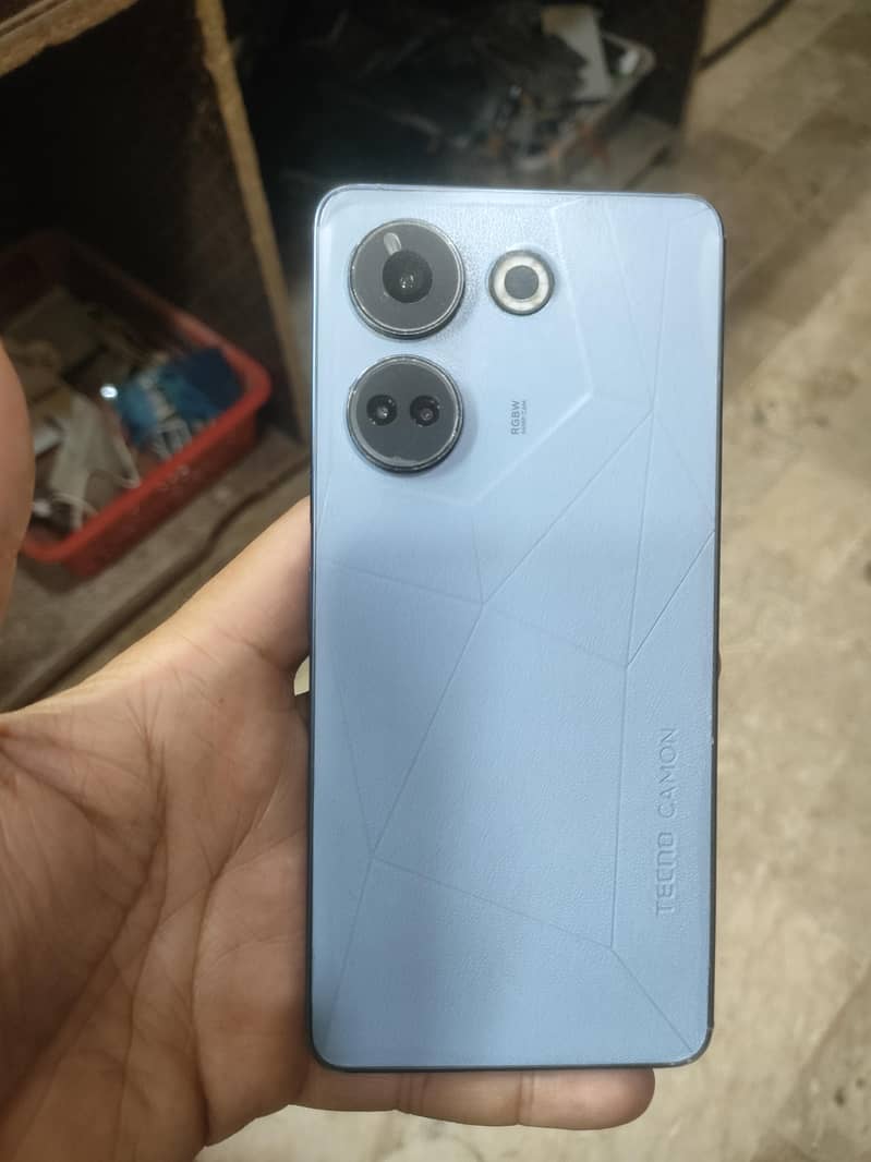 Tecno CAMON 20 1