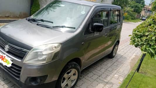 Suzuki Wagon R 2016 arjent sale 20 klmtr average 0/3/0/7/6/3/3/8/2/6/9
