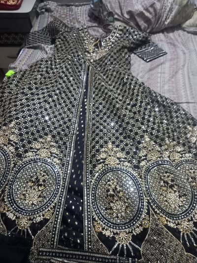 I want to sell heavy embroidery maxi