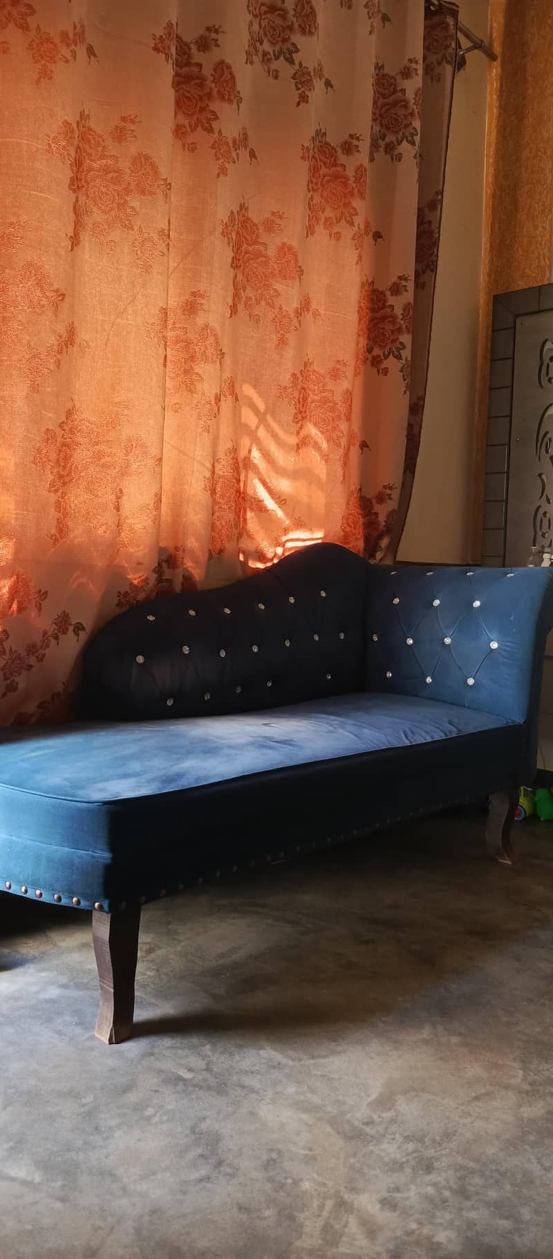 dewan sofa 1