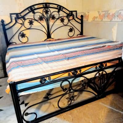 Wrought Iron Queen Size Bed with Mattress – Slightly Used